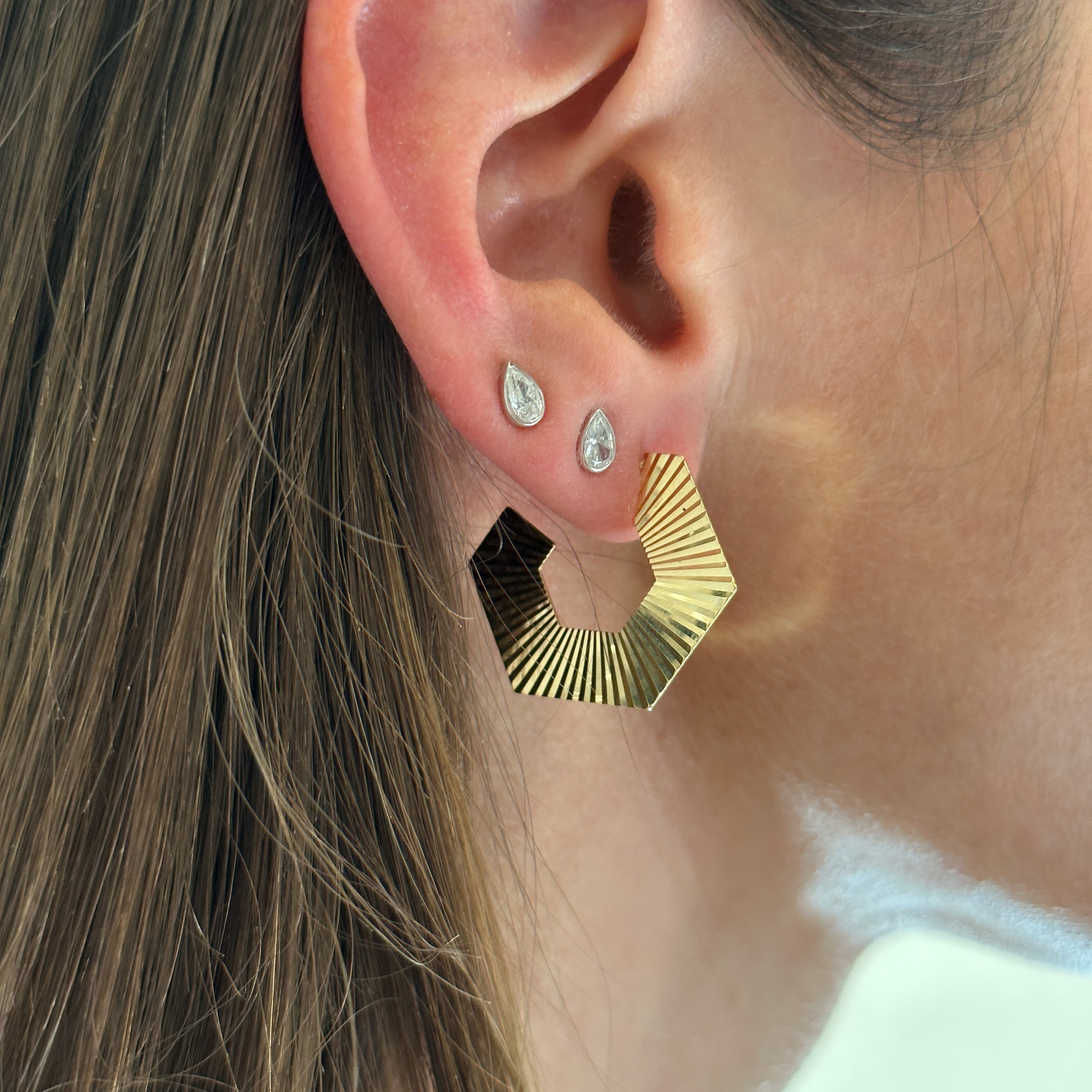 Fluted Geometric Hoops