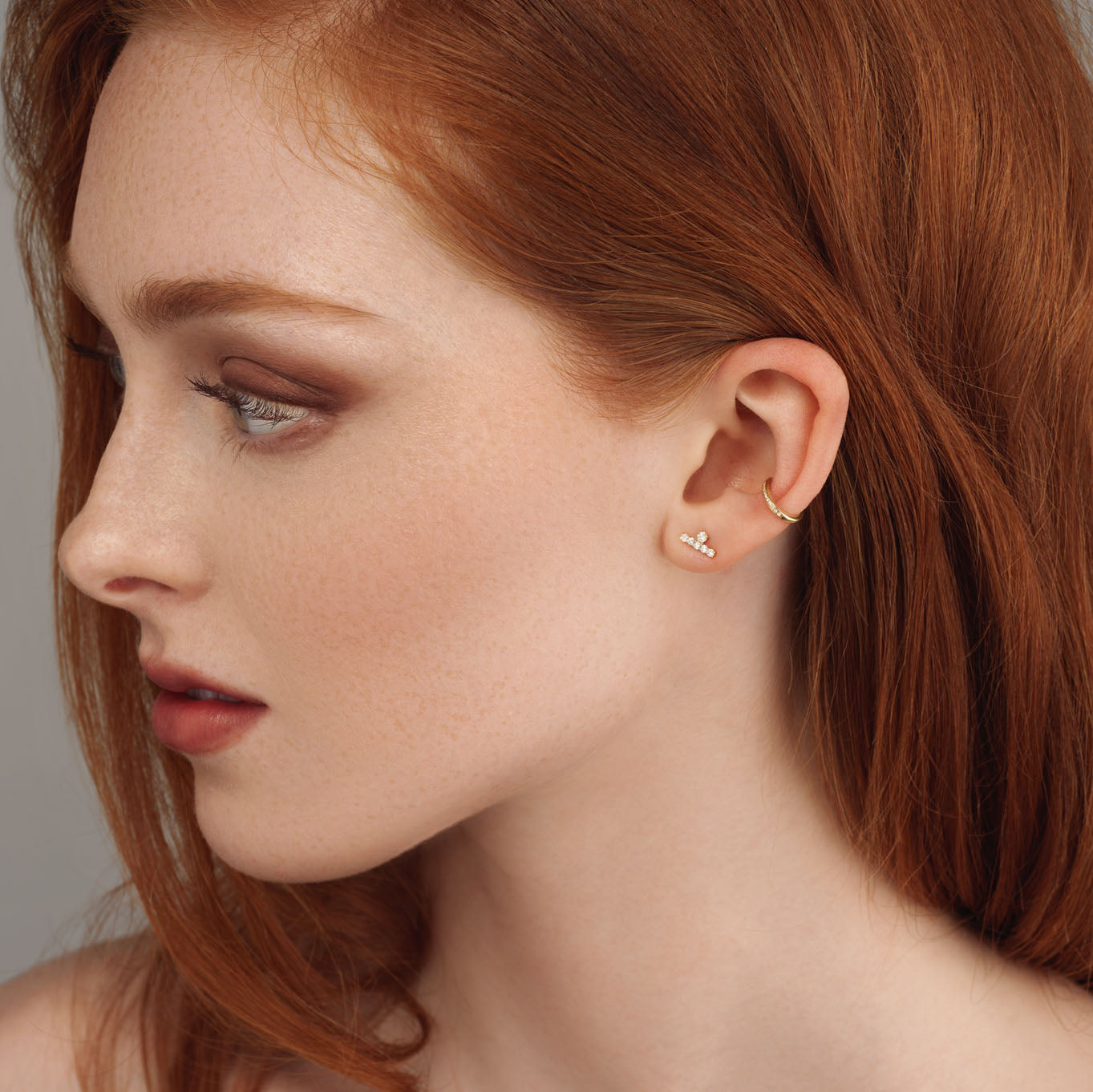 Astrid Diamond Bar Stud