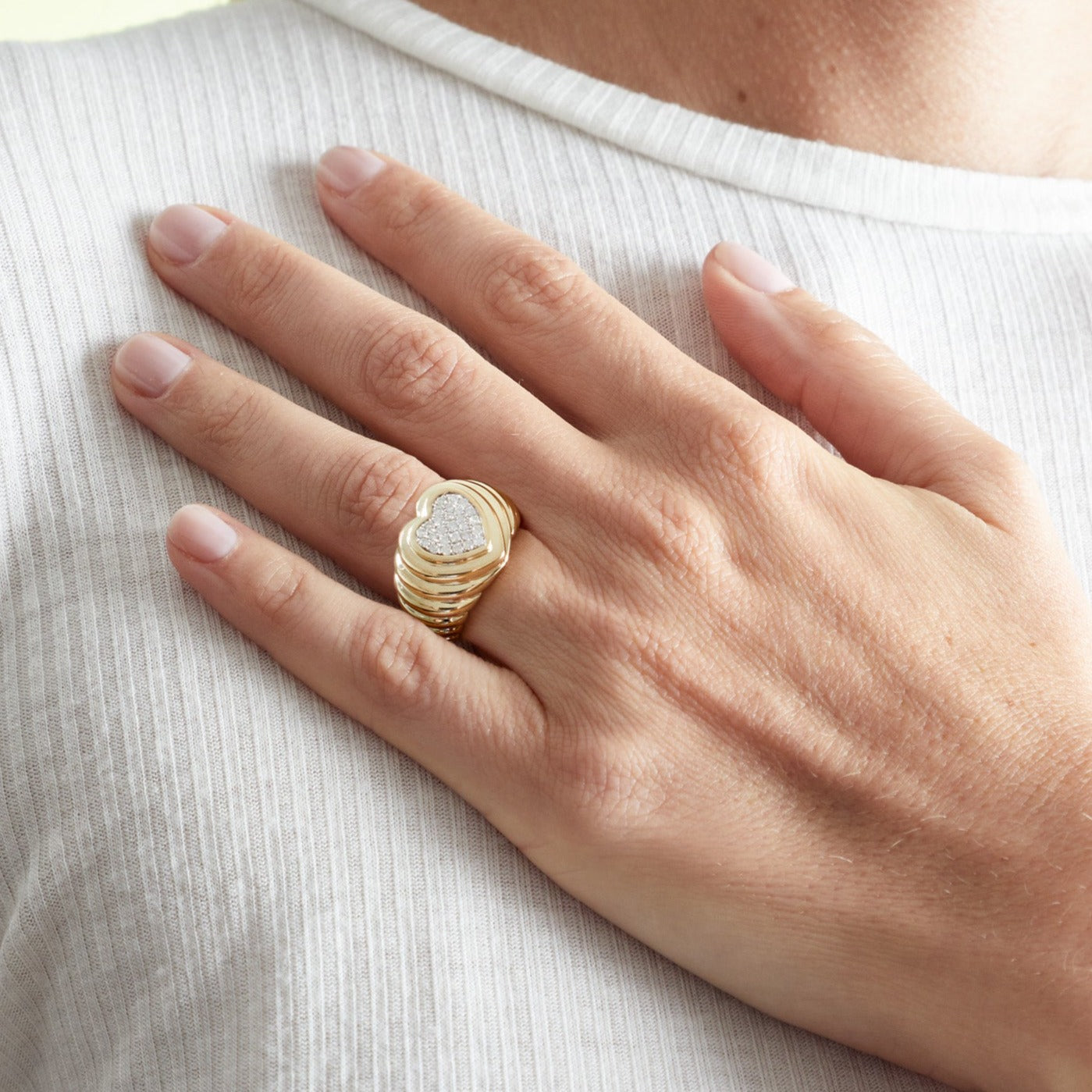 Mini Berlingot Pave Heart Signet Ring