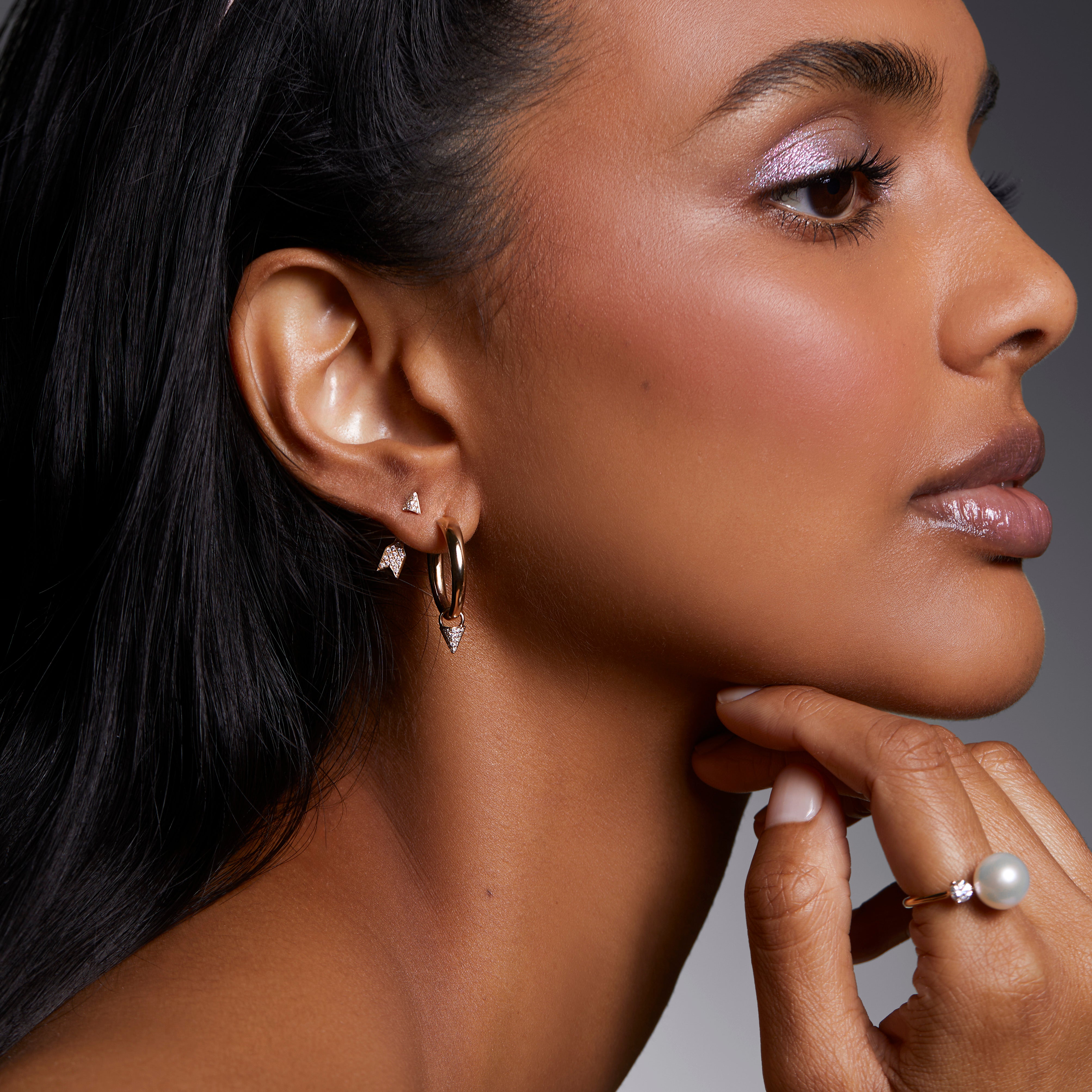 Kelly Arrow Drop Hoops