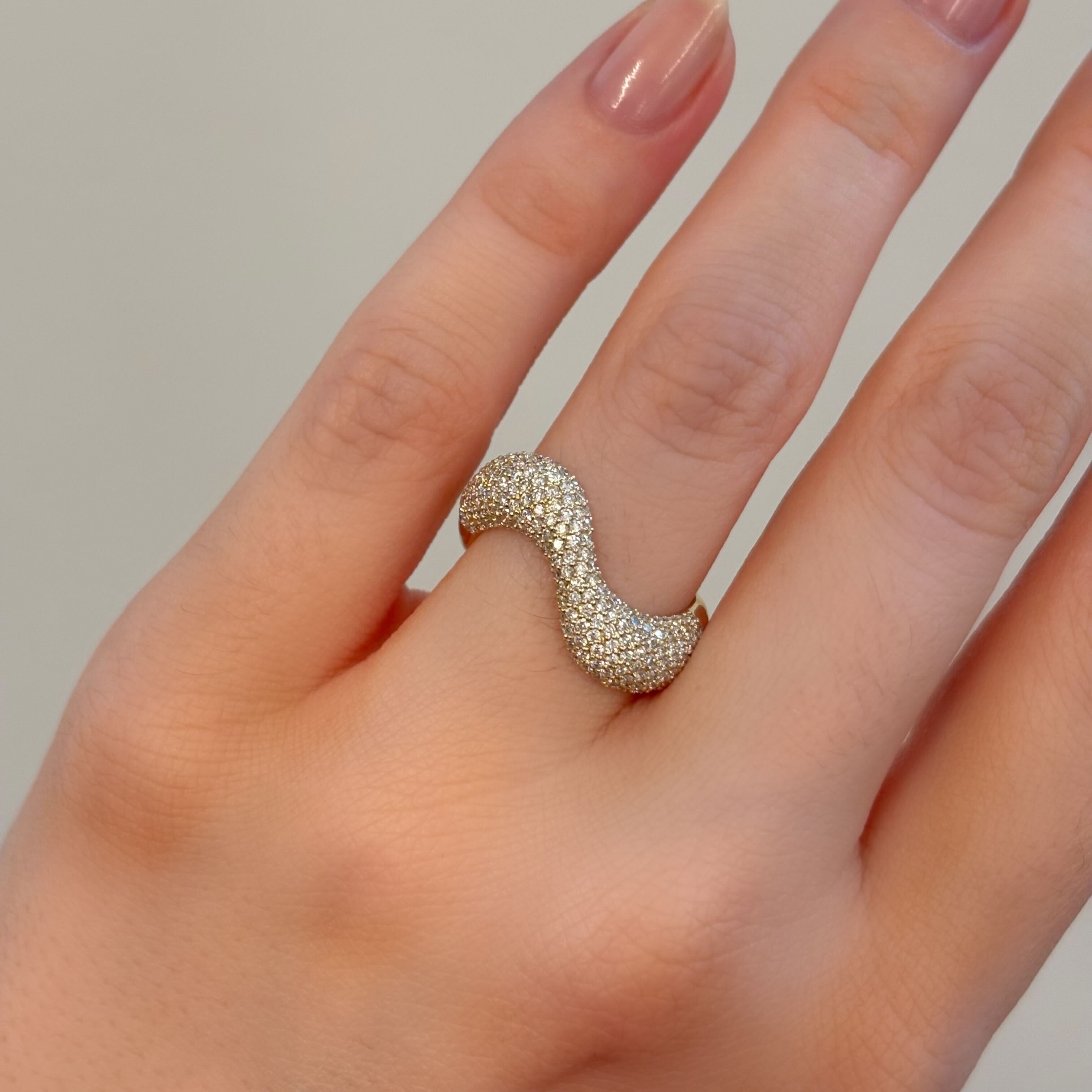 Vault Sale: Madison Diamond Domed Wavy Band Size 6.5