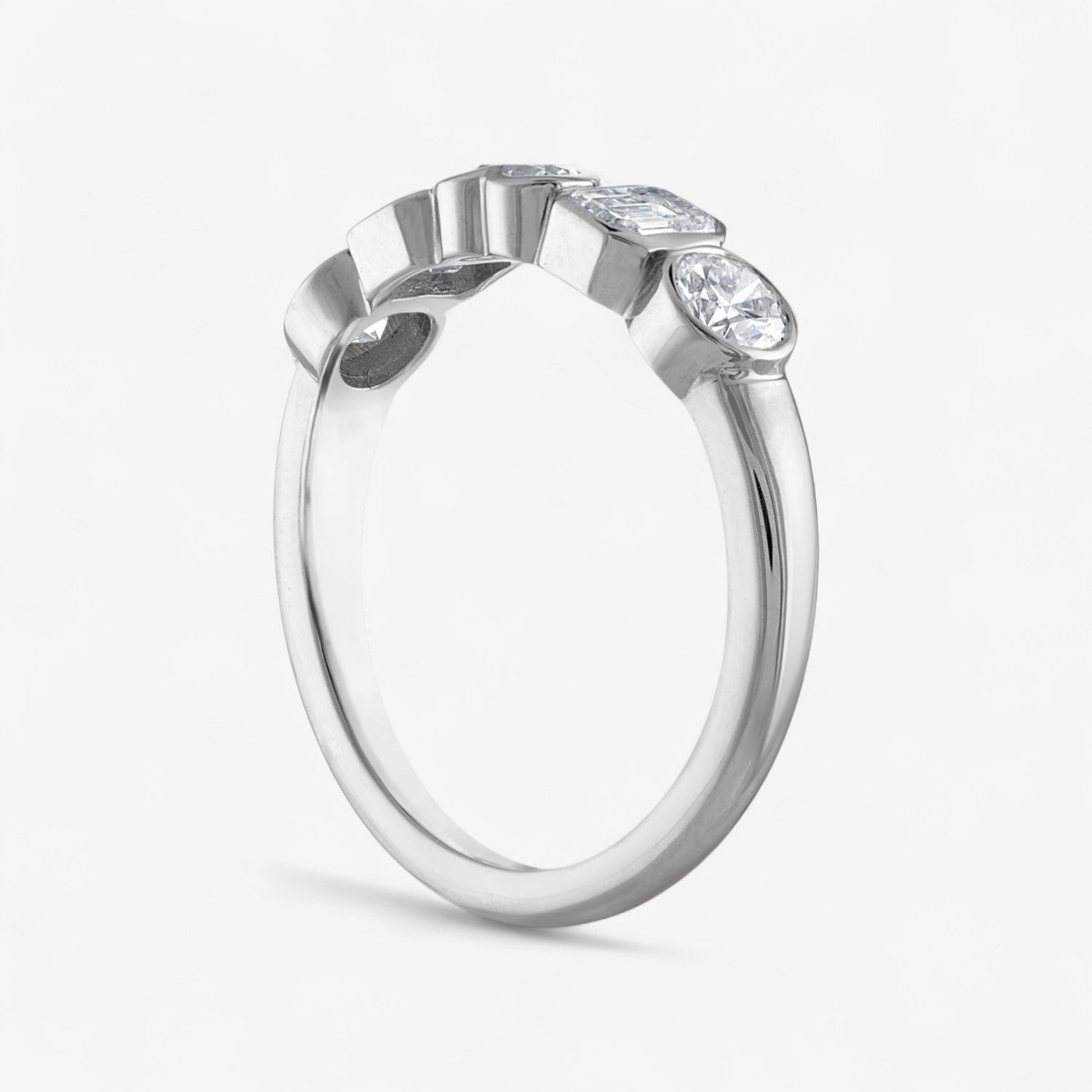 Fancy Bezel Bar Ring