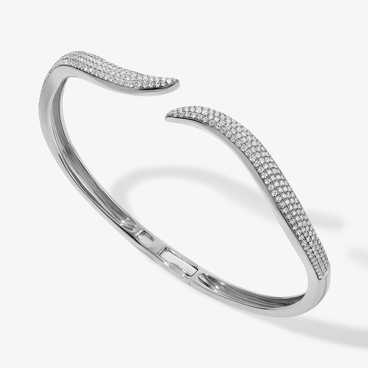 Ivy Pave Wave Cuff