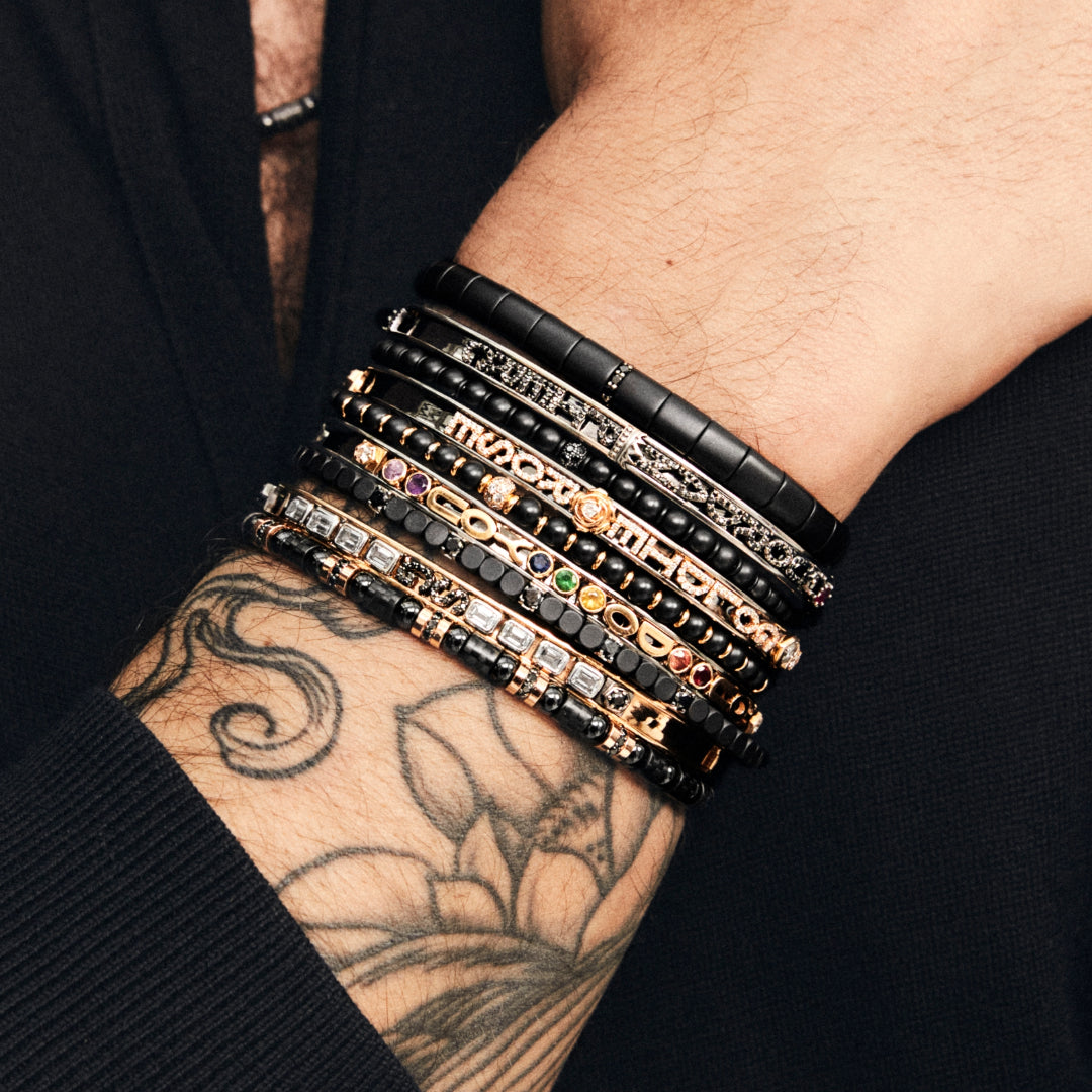 Men's Stretch Carbon Fiber Bracelet with Five Row of Black Diamonds