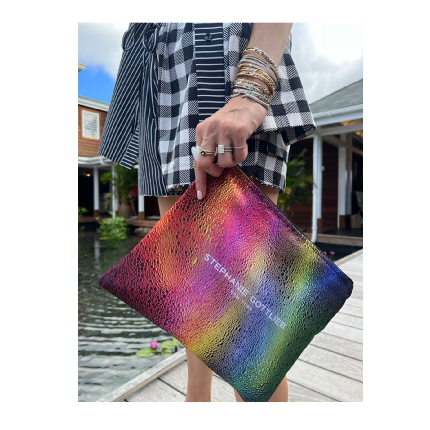 SG Rainbow Pouch