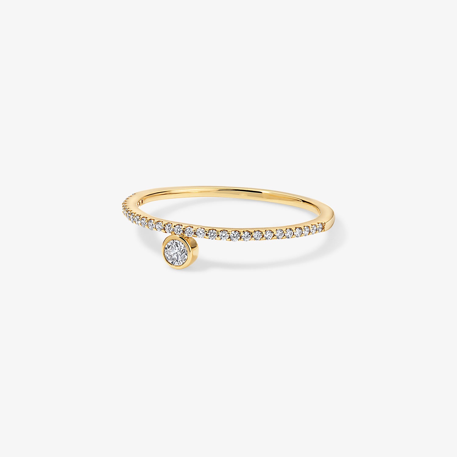 Dakota Ring with Round Diamond