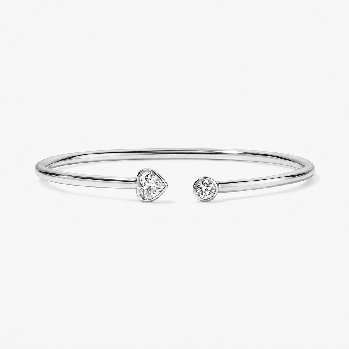 Coco Lab Diamond Heart Round Flex Bangle