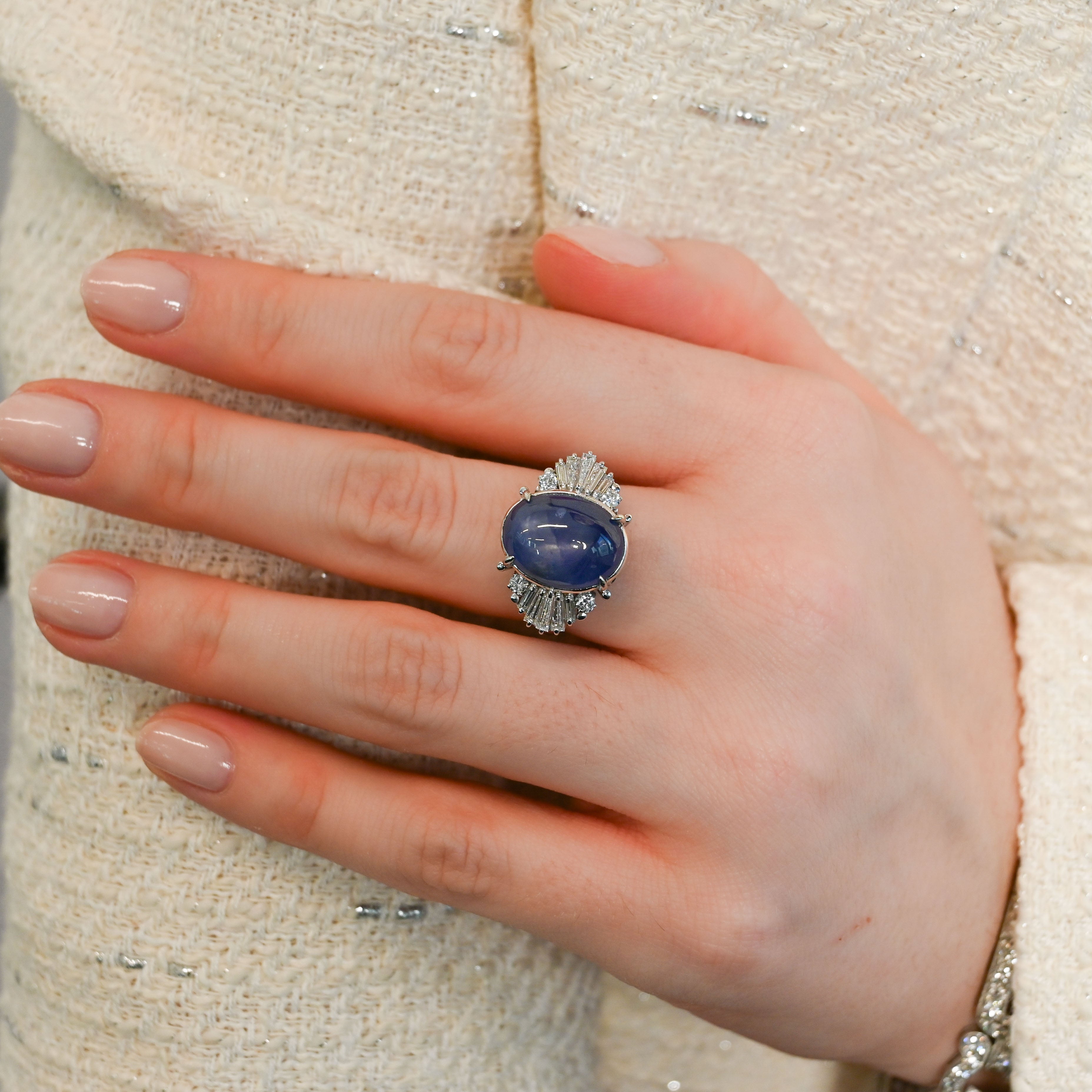 Vintage Oval Shape Star Sapphire Ring