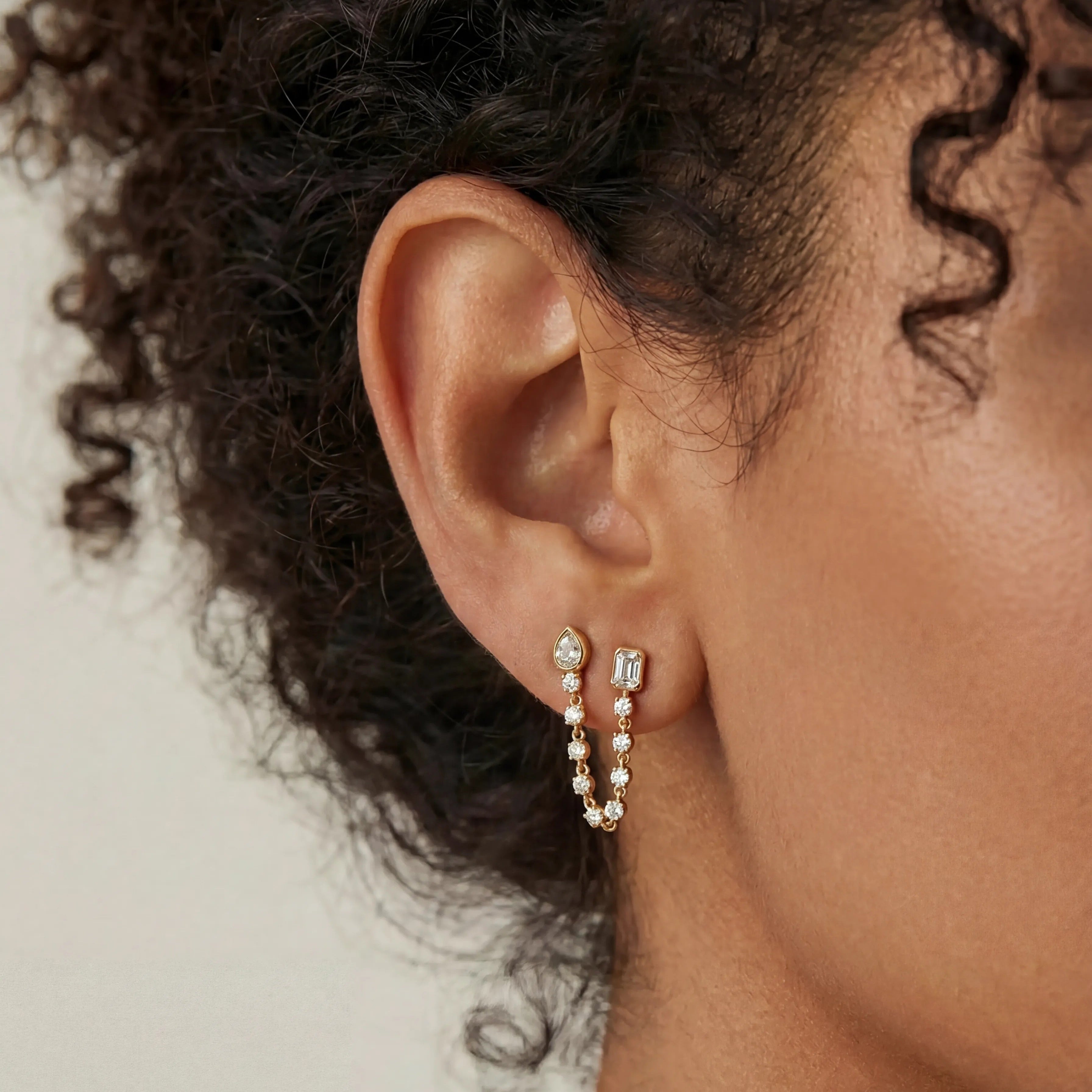 Celeste Pear and Emerald Diamond Chain Earring