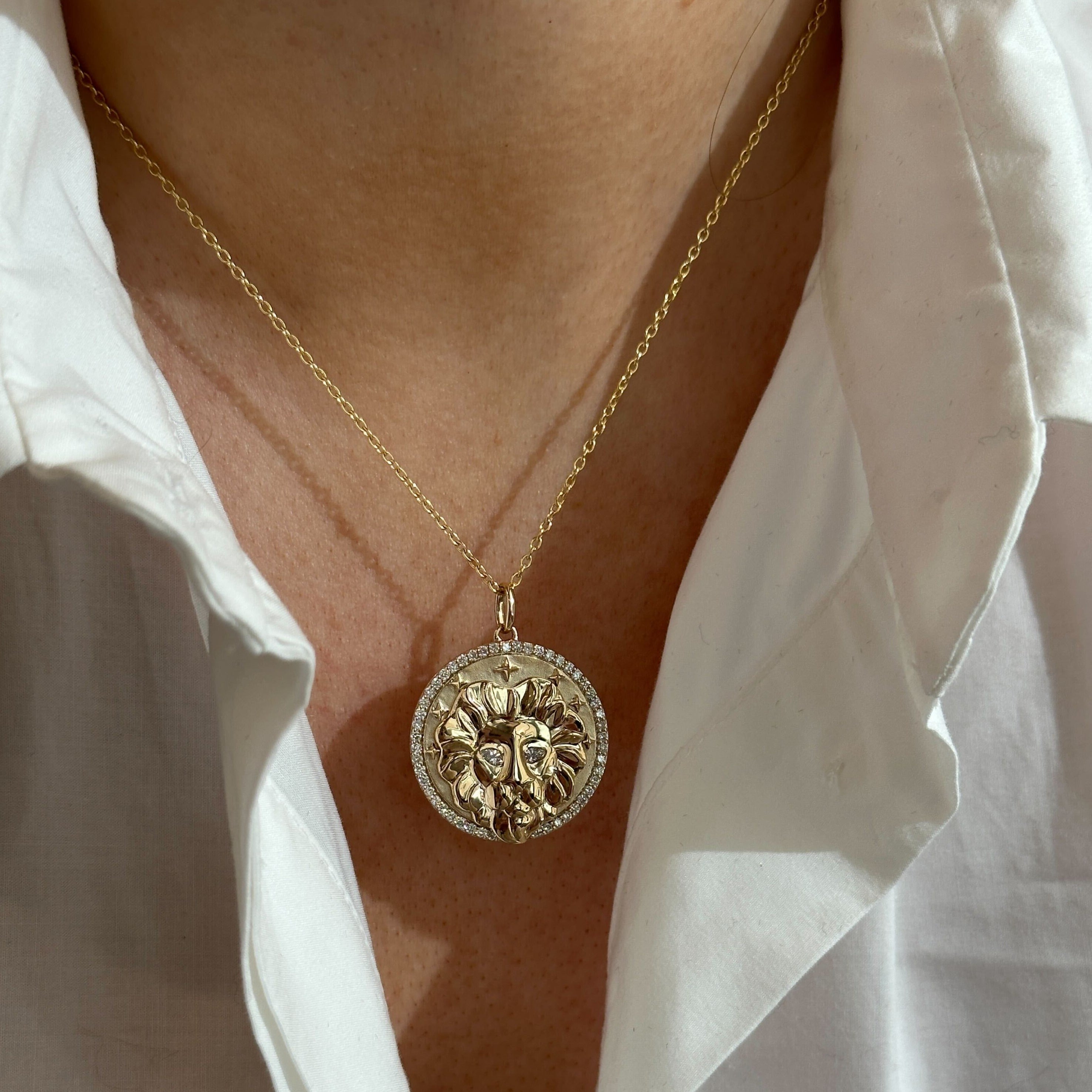 The leo diamond necklace - Gem