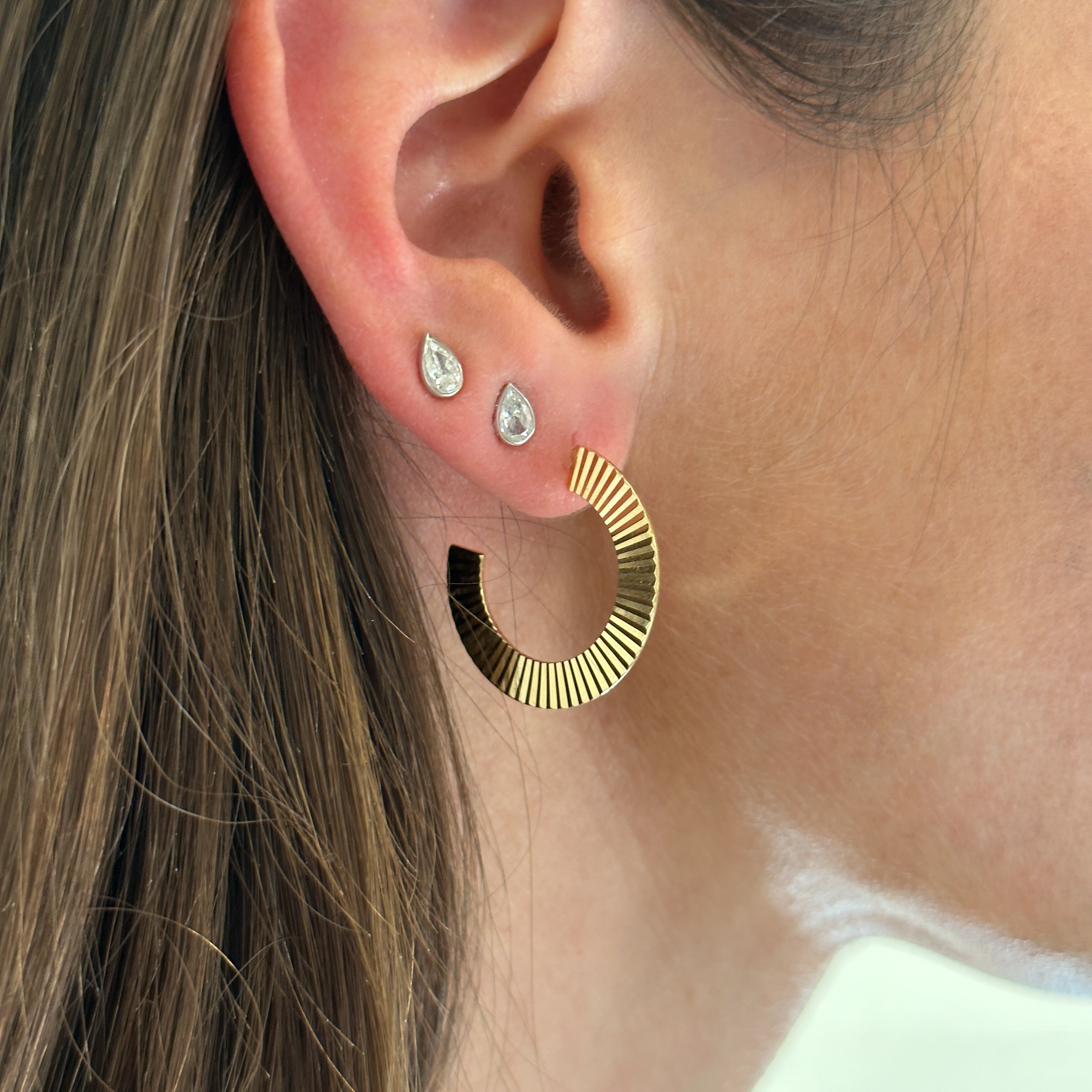 Fluted Circle Hoops