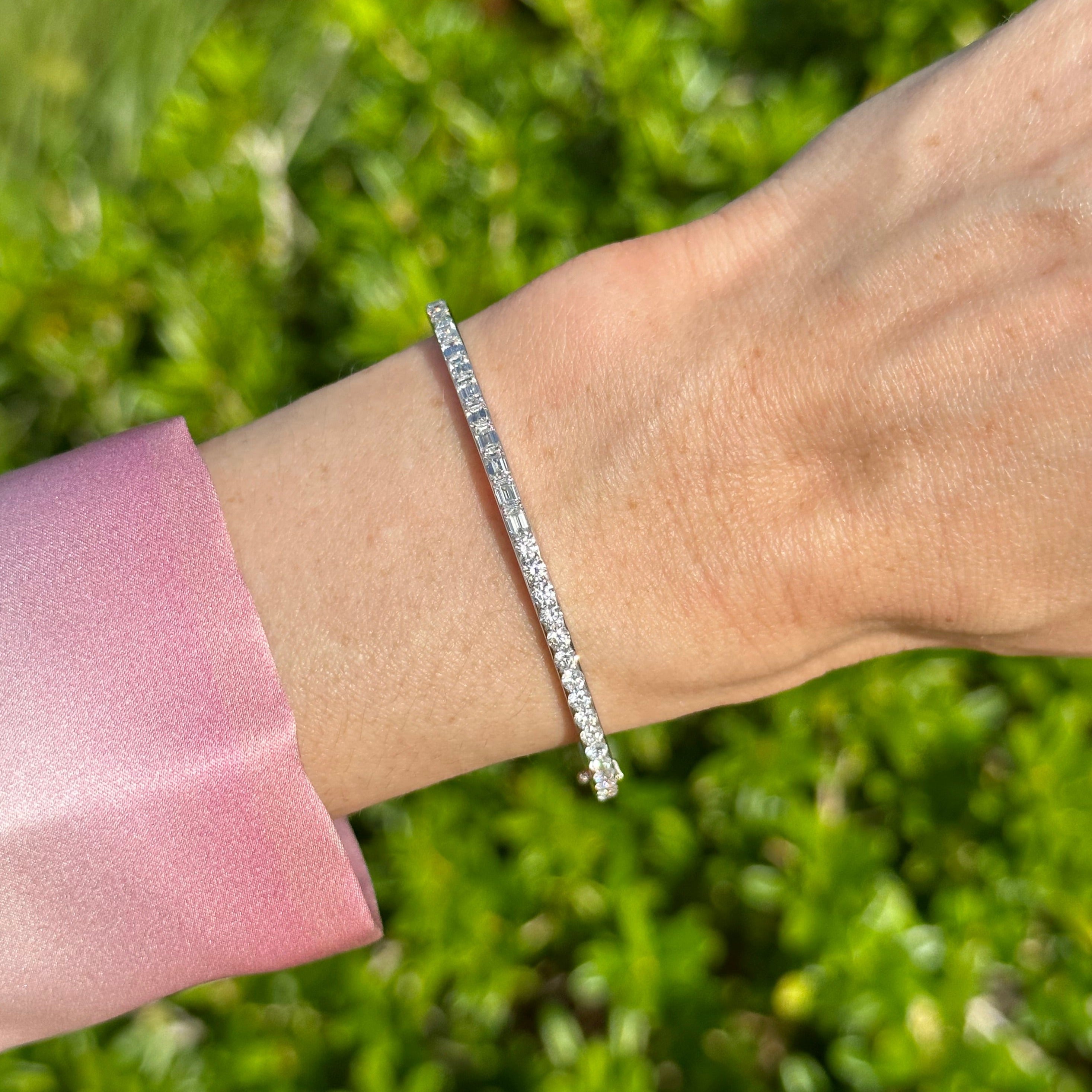 Vault Sale: The Undecided® Petite Diamond Bangle in YG XS