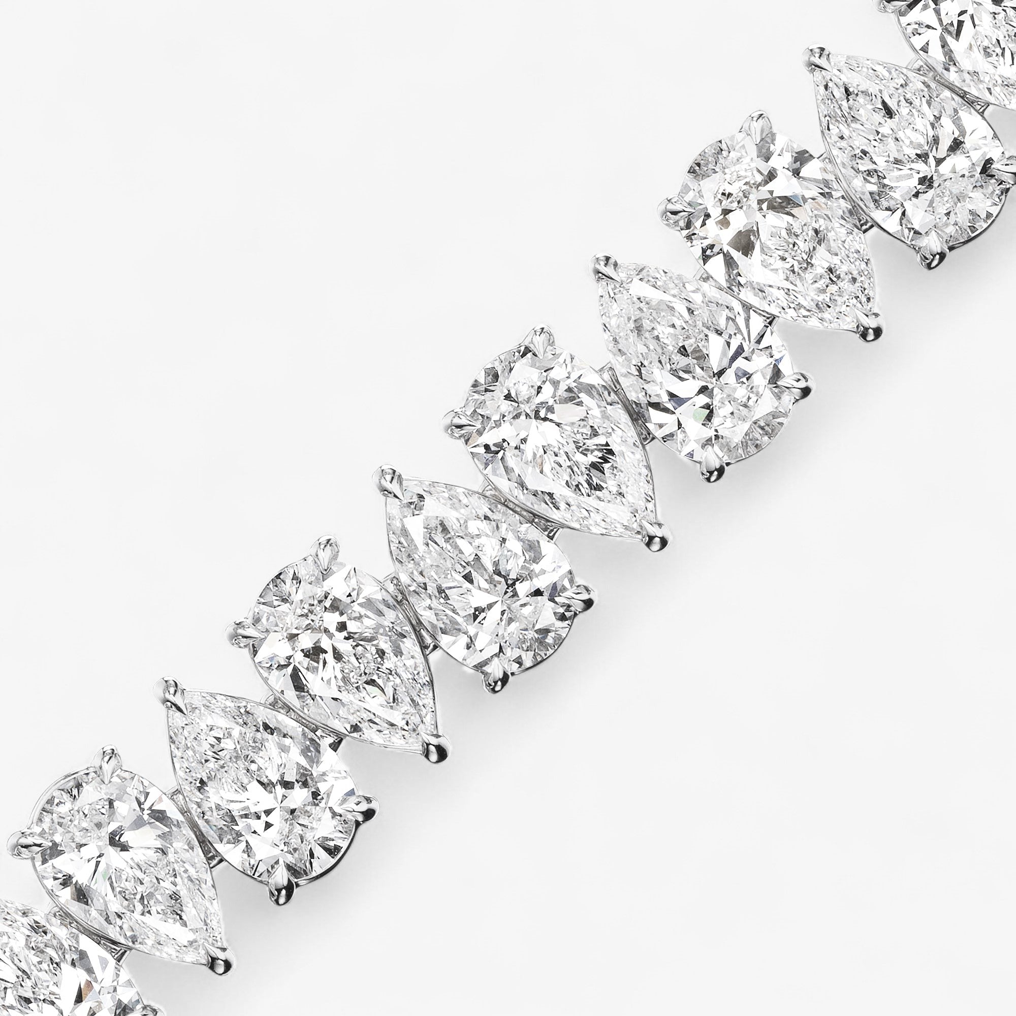 Alternating Pear Shape Diamond Tennis Bracelet