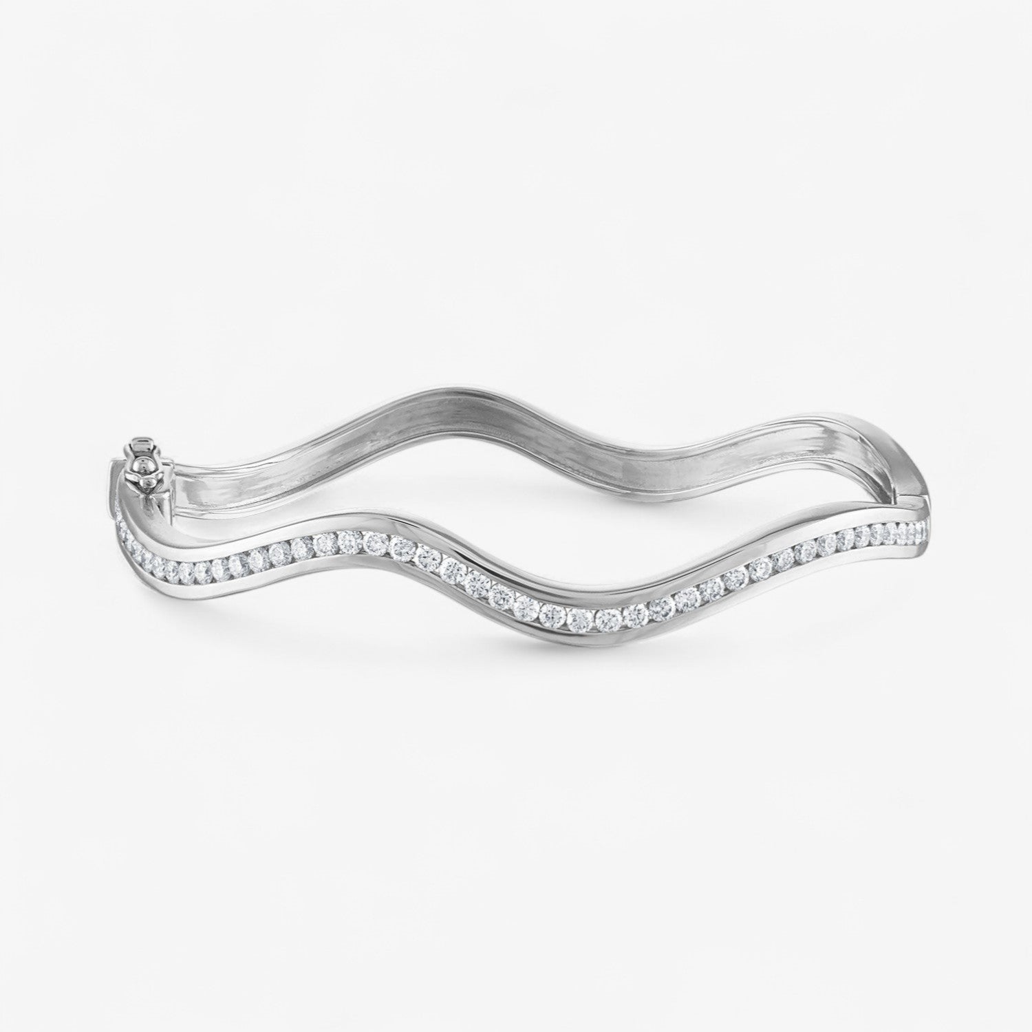 Capri Diamond Bangle