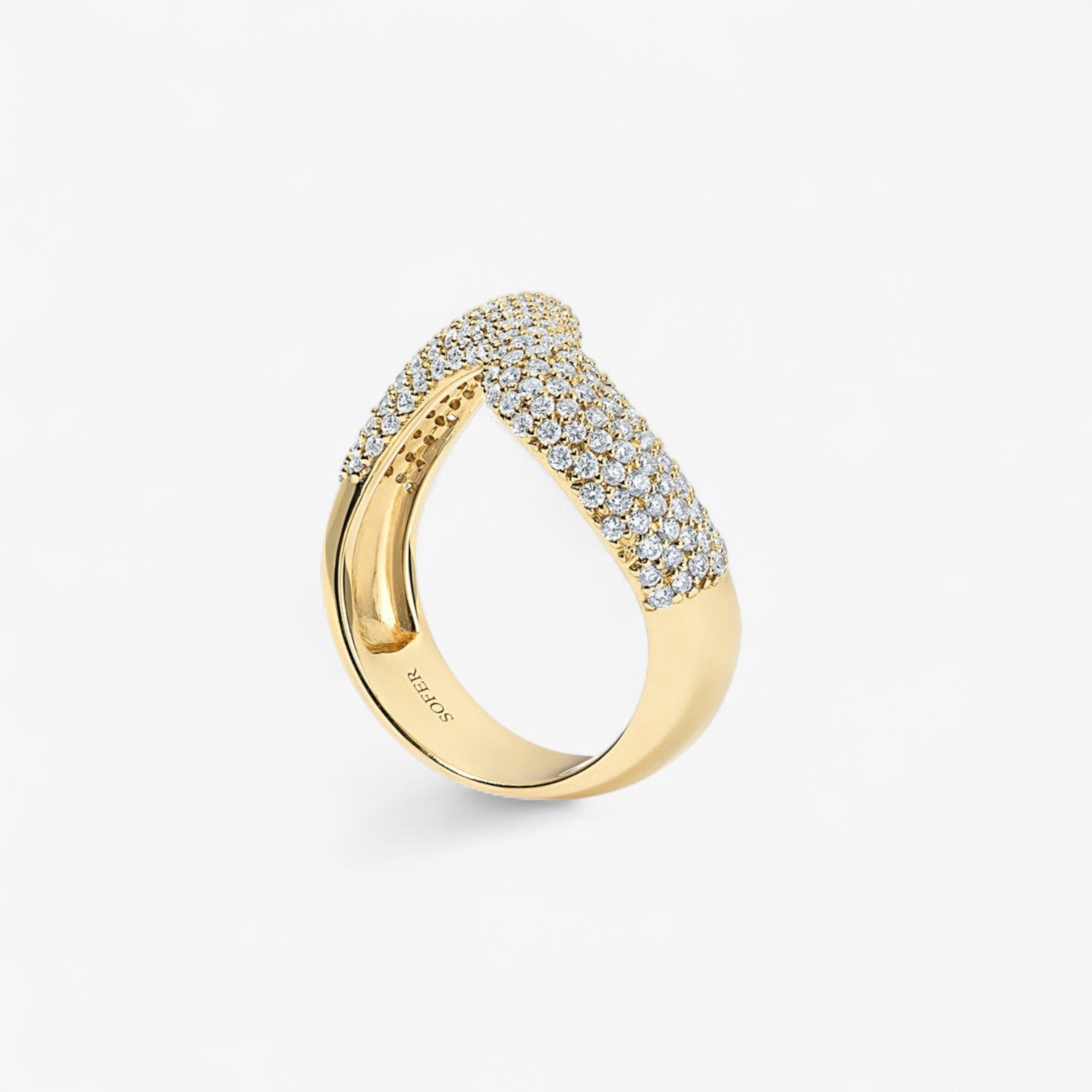 Madison Diamond Domed Wavy Band