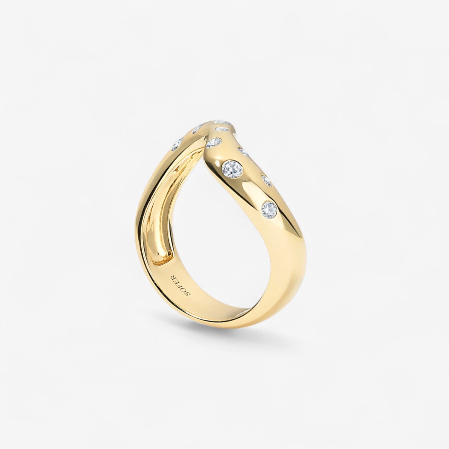 Madison Scattered Diamond Domed Wavy Band