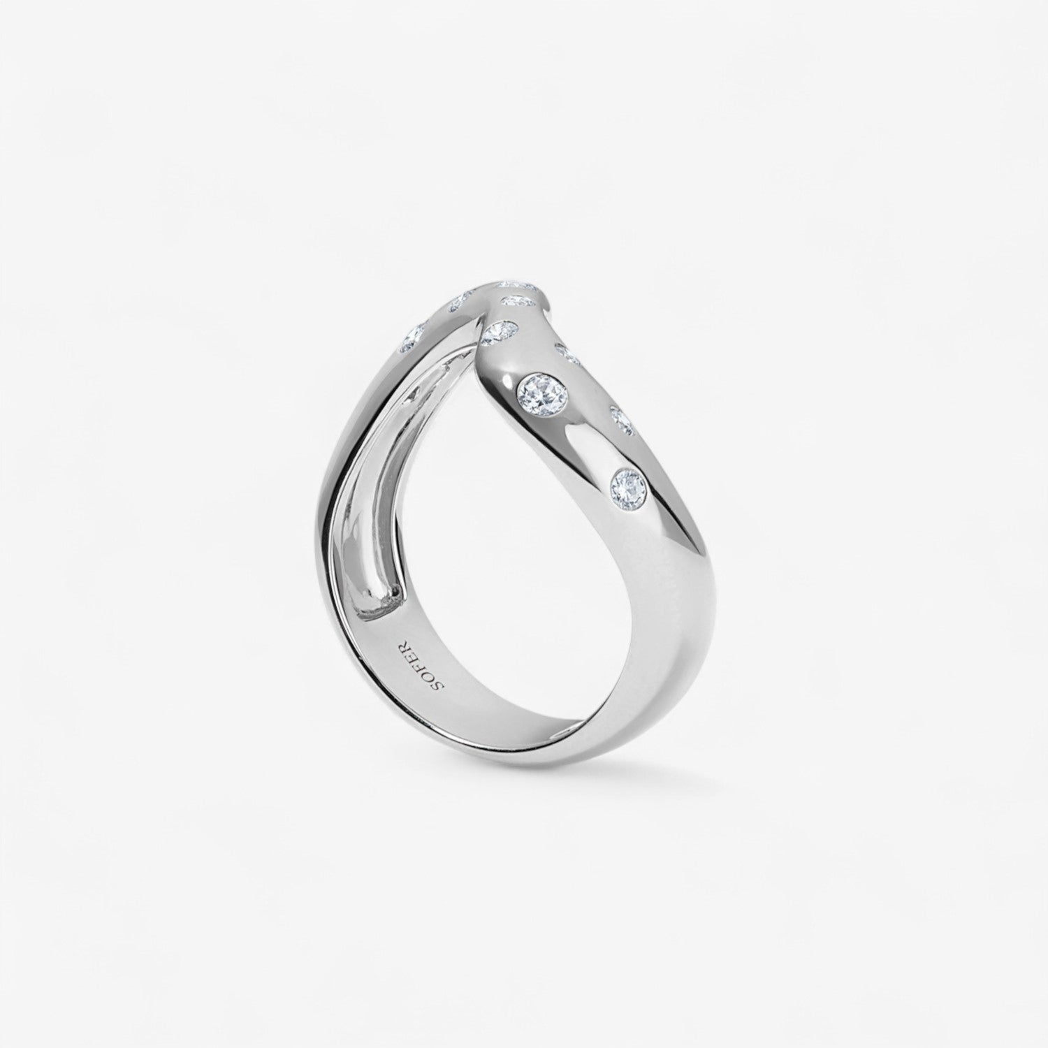 Madison Scattered Diamond Domed Wavy Band